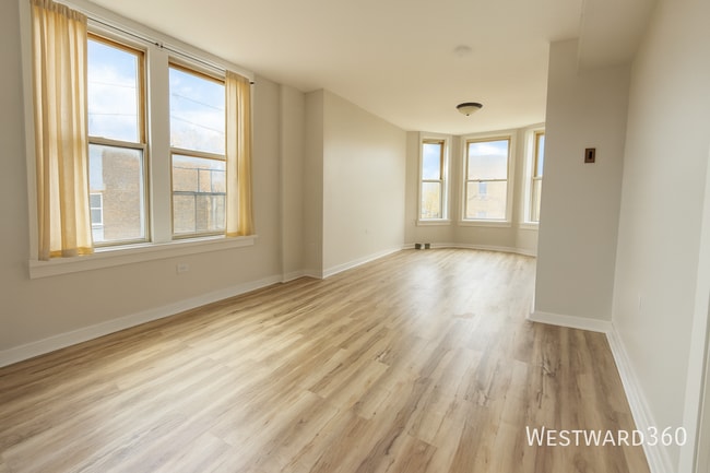 Building Photo - 1141 S Francisco Ave