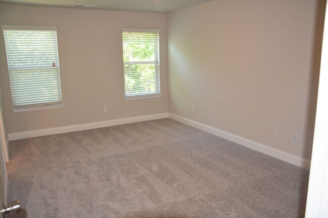 Building Photo - 7124 Fringe Flower Dr