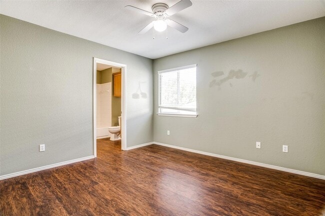 Building Photo - 317 Lava Bed Dr