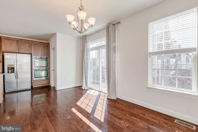 Building Photo - 6266 Summit Point Ct