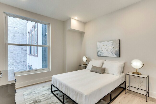 Building Photo - 1716 14th St NW