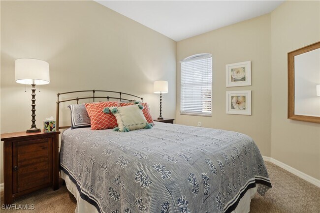 Building Photo - 1214 Sweetwater Ln