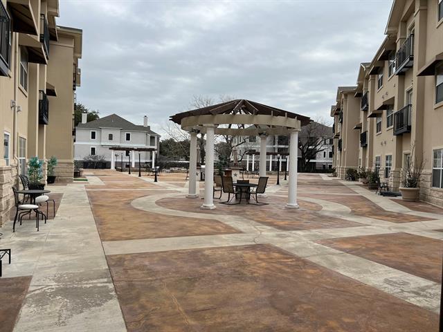 Building Photo - 3102 Kings Rd