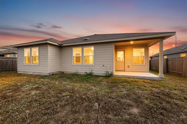 Building Photo - 107 Bear Oak St