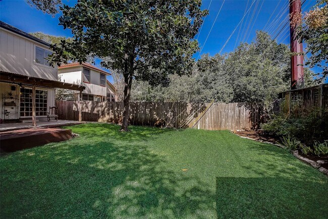 Building Photo - 7449 Peabody Dr