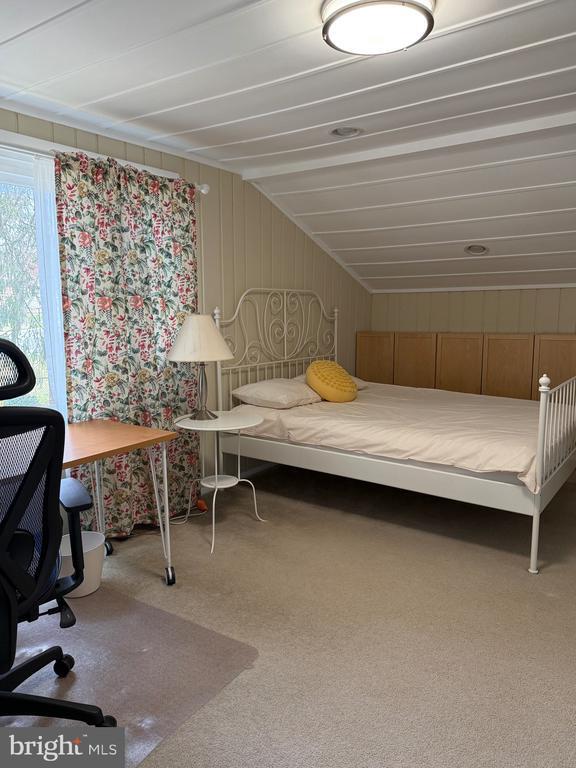 Building Photo - 407 Calvin Ln