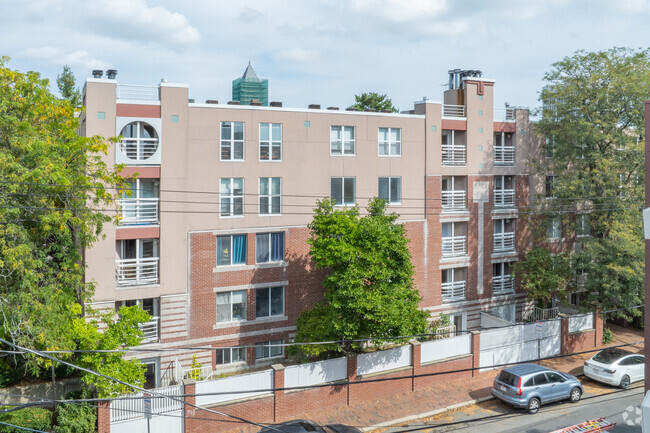 Building Photo - Davenport Apartments