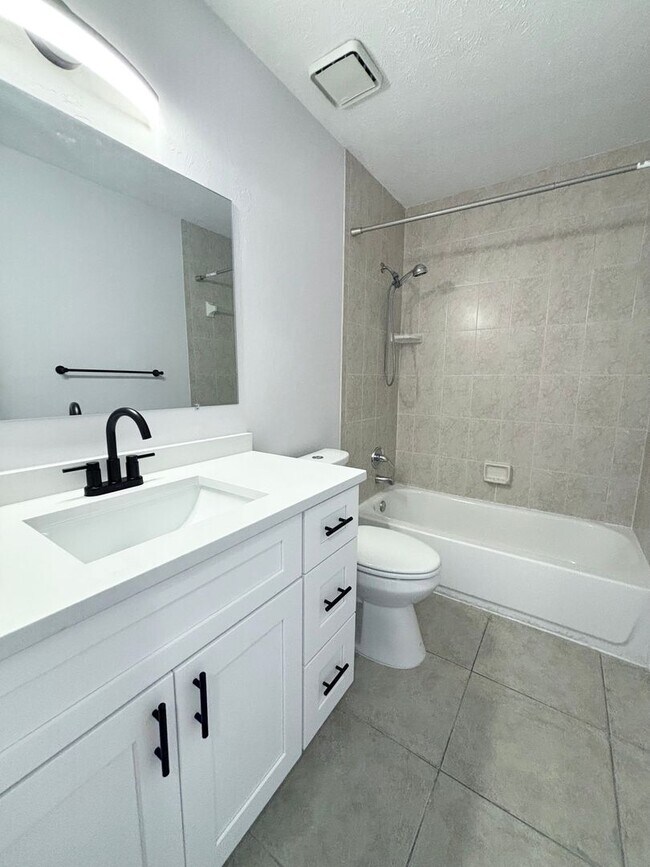 Building Photo - Stunningly Remodeled 2-Bed, 1.5-bath, with...