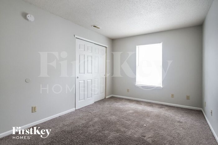 Building Photo - 9151 Amberleigh Dr