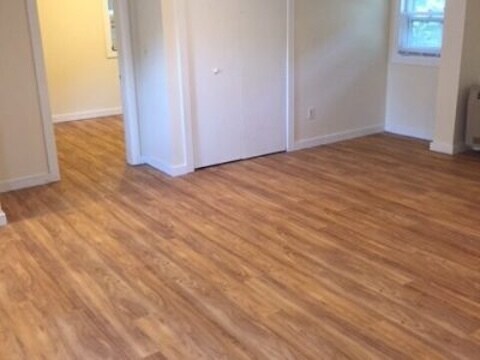 Building Photo - 33 Brookes Ave