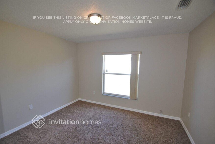 Building Photo - 13343 Biscayne Dr