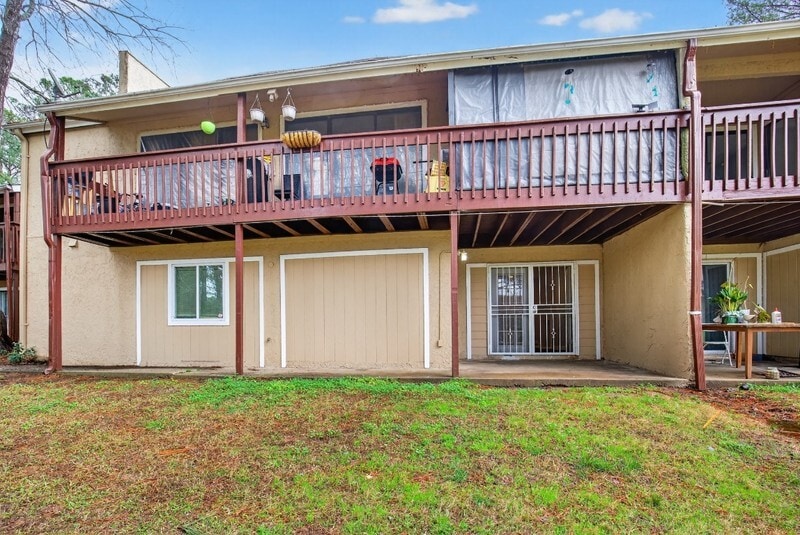 Building Photo - 3575 Oakvale Rd