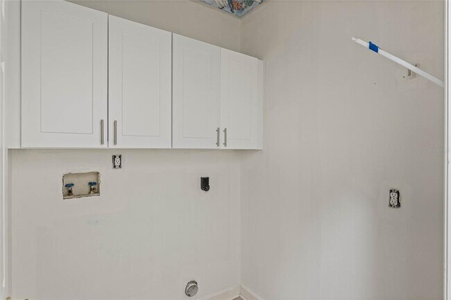 Building Photo - 7284 Hawksnest Blvd