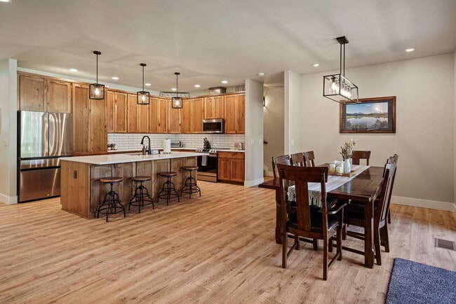 Building Photo - 17110 Crane Dr
