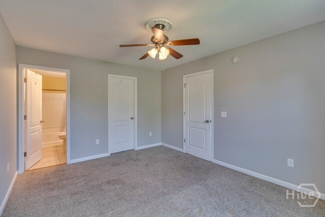 Building Photo - 26 Bostwick Dr