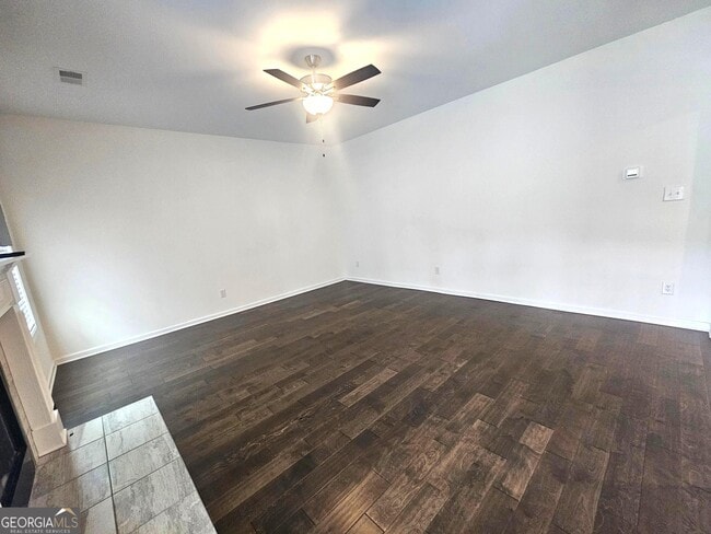 Building Photo - 16 Saint Georges Pl