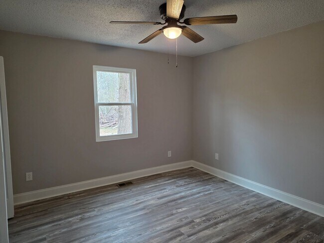 Building Photo - 6108 Ramsey Rd