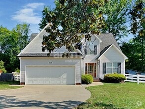 Building Photo - 419 Parallel Dr