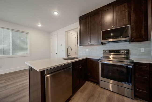 Building Photo - SPECTACULAR VIEWS, MIL APT, BRAND NEW MOUN...