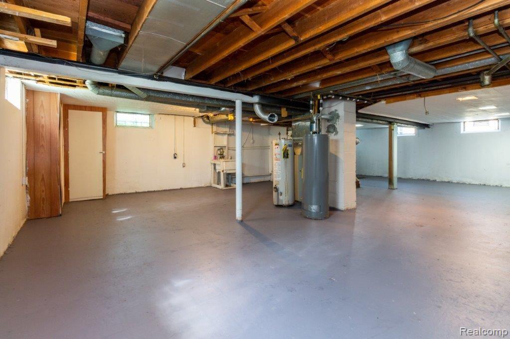 Building Photo - 26211 Linwood St