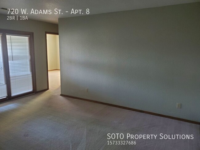 Building Photo - 720 W Adams St