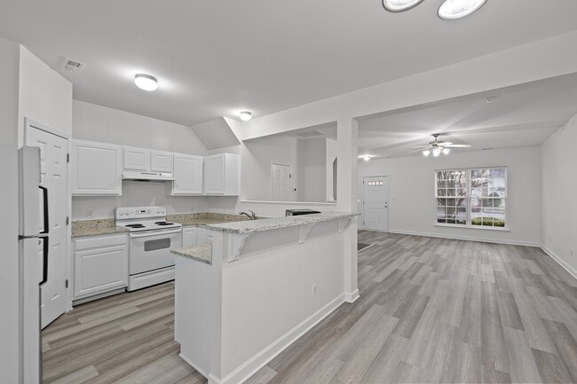 Building Photo - 8321 Glenwood Springs Ct