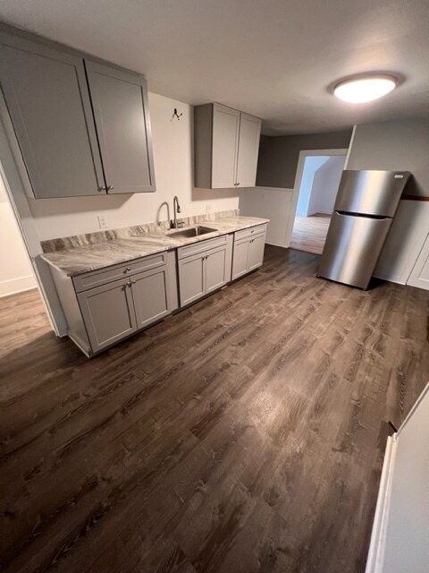 Building Photo - 21 Pearl St