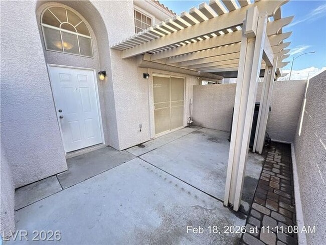 Building Photo - Spacious Henderson Townhome with No-Carpet Interior, Fireplace & Resort-Style Amenities!