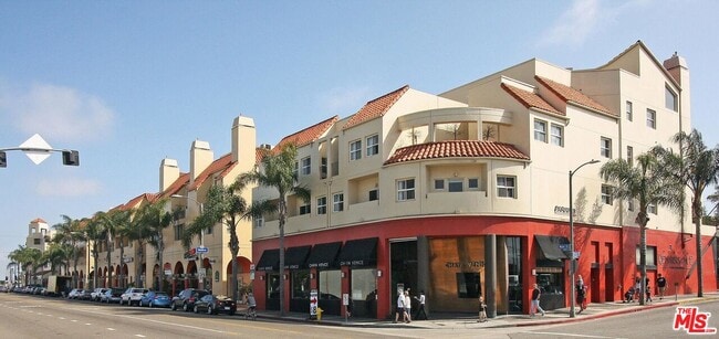 Building Photo - 255 Main St