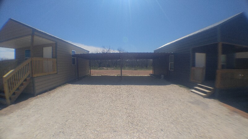 Building Photo - 2014 Family Ln.