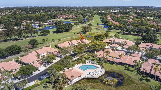 Building Photo - 259 Old Meadow Way