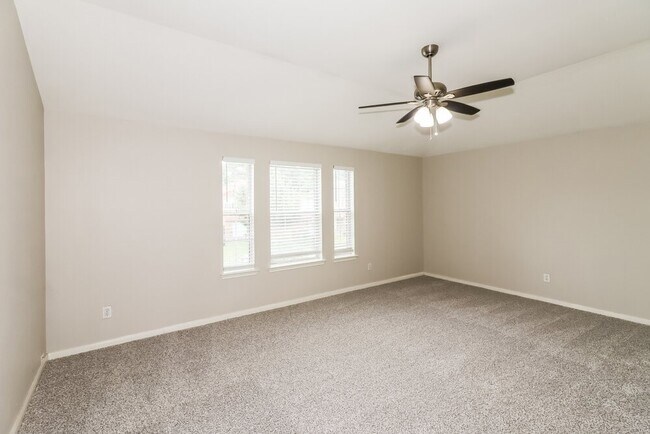 Building Photo - 12202 Greencanyon Dr