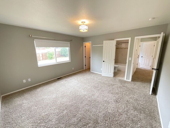Building Photo - 3 Bedroom Home Available Near Briargate Bl...