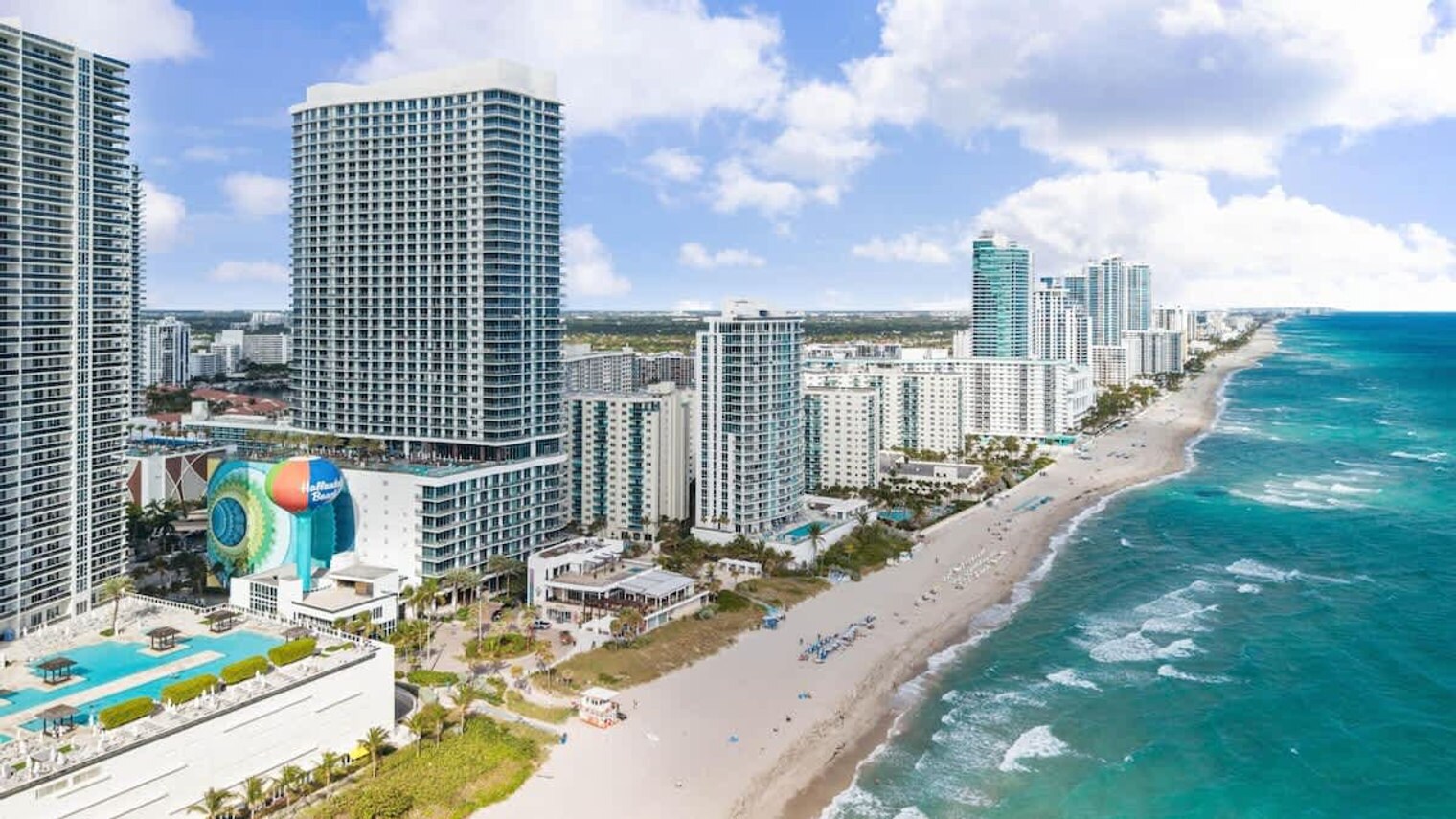 Building Photo - 4011 S Ocean Dr