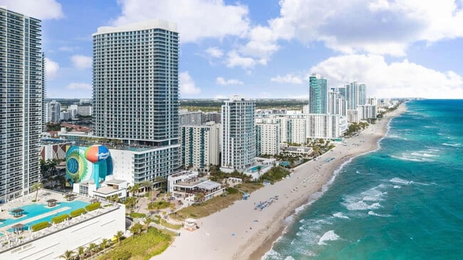 Building Photo - 4011 S Ocean Dr