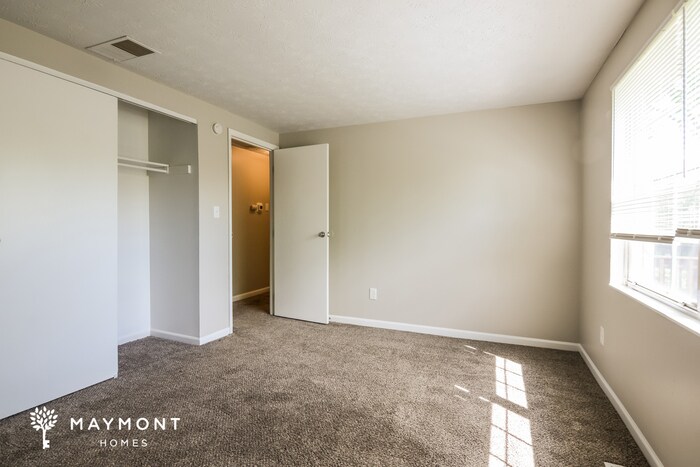 Building Photo - 9354 Kingsboro Ct