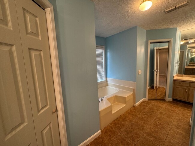 Building Photo - A Great Place to Call Home