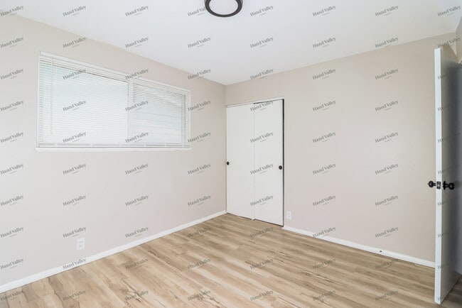 Building Photo - 10334 Edgefield Dr
