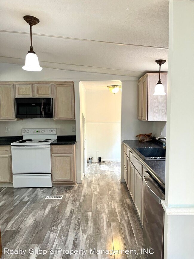Building Photo - 3 br, 2 bath House - 109 Dogwood Lane