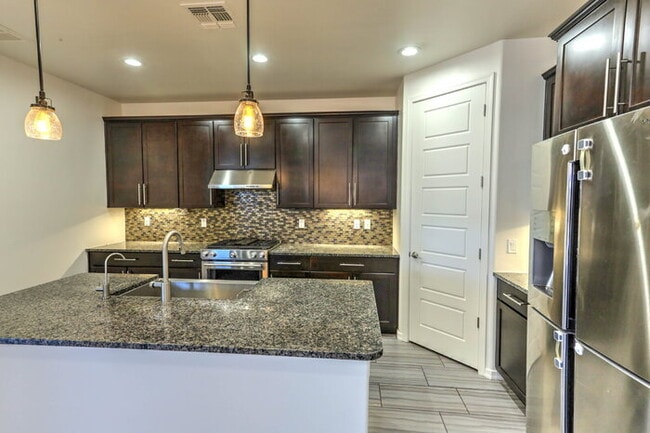 Building Photo - Northern Rancho Sahuarita