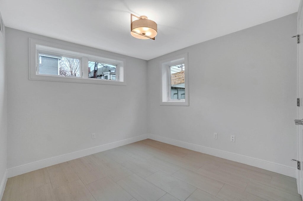 Building Photo - 297 Concord Ave