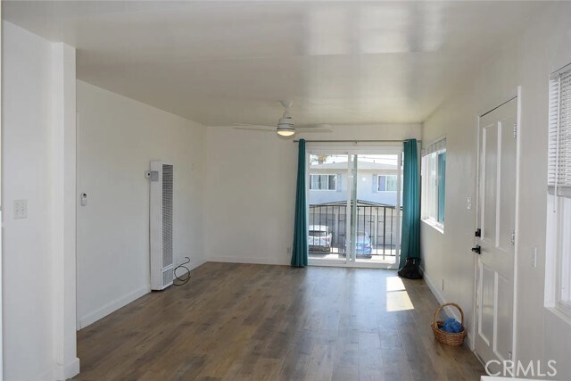 Building Photo - 318 W Avenida Palizada
