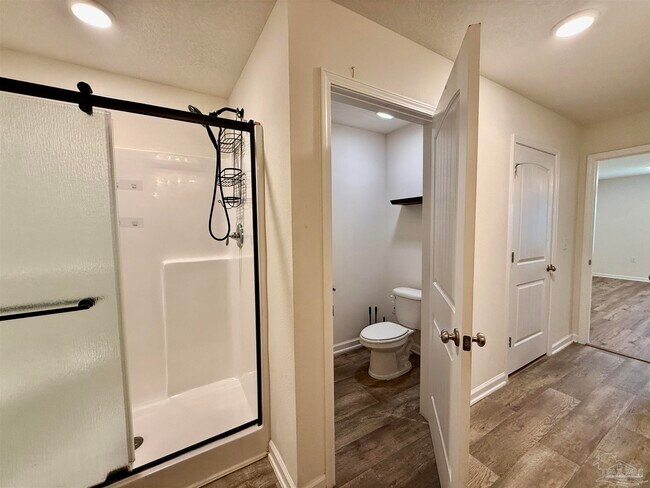 Building Photo - 6420 Churchill Cir