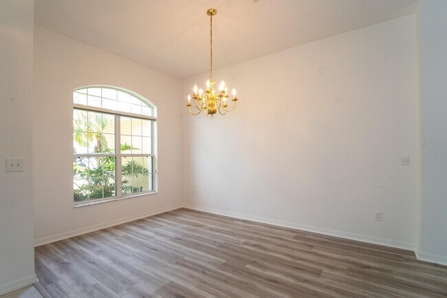 Building Photo - 957 Windward Way