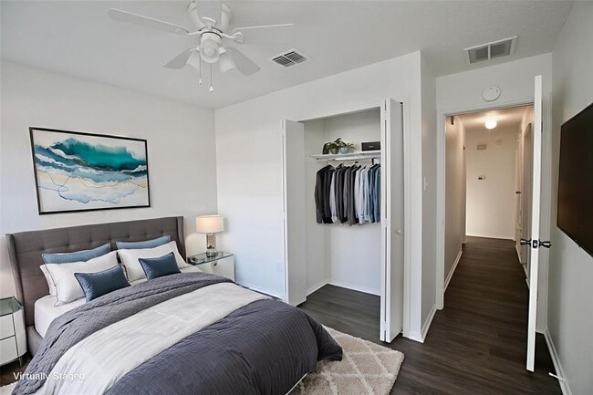 Building Photo - 14415 Robert I Walker Blvd