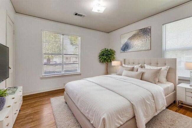 Building Photo - 2140 Montalba Ave