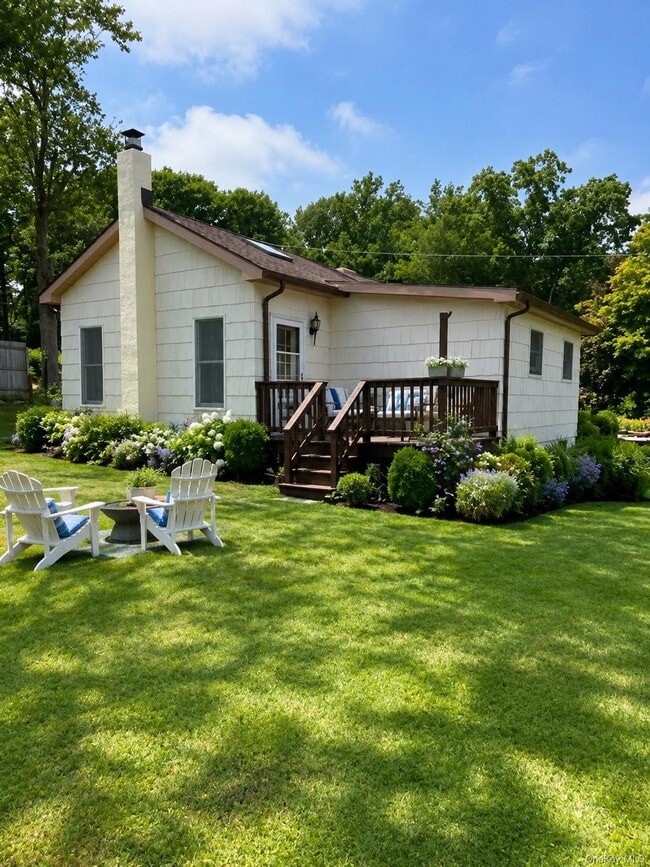 Building Photo - 60 Lakeside Dr
