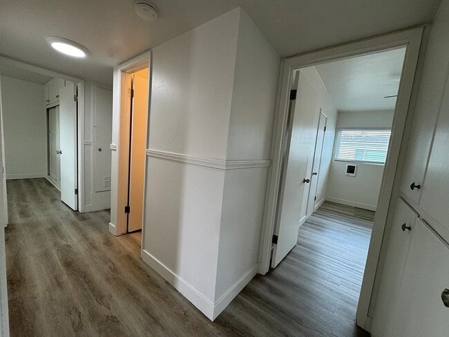 Building Photo - Hurlbut