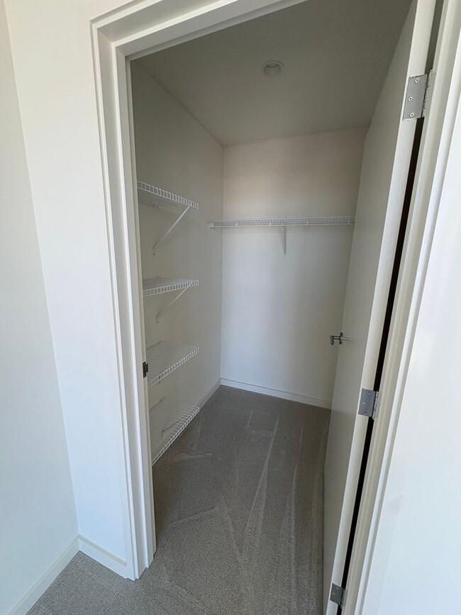 Building Photo - 2-Bedroom Unit with City Views and 2 parking stalls at Sky Ala Moana West available now!