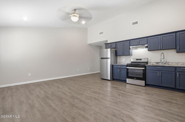 Building Photo - 8761 Lawson St